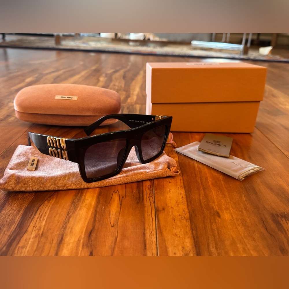 Miu Miu MU10WS 1AB5D1 Black Grey Gradient Square Women Sunglasses